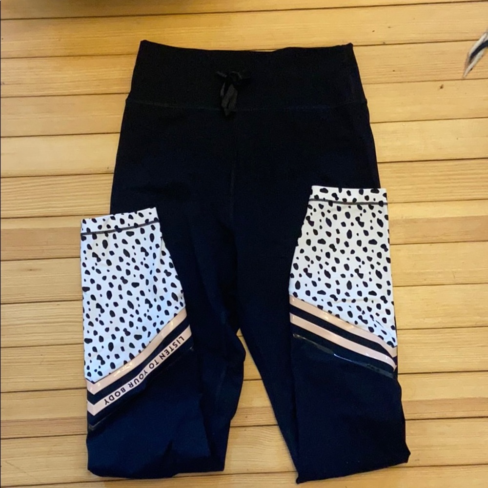 Sarah’s Day x White Fox Leggings - Picture 2 of 2